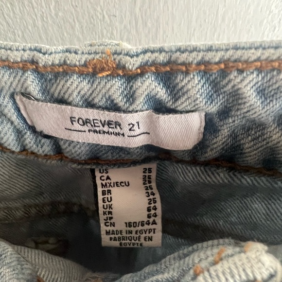 New F21 Recycled Cotton Distressed Mom Jeans - Picture 7 of 7